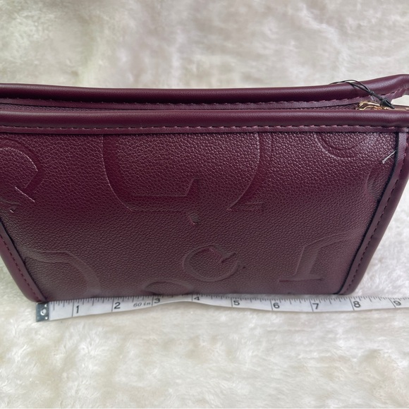 Guess Wallet Set Stylish Women’s Companion For Date Nights, Weekend Getaways - Picture 11 of 13